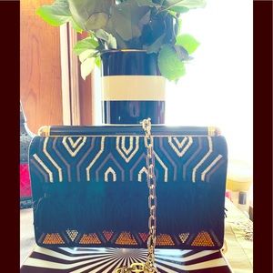 Henri Bendel crossbody/ clutch 😍🌴